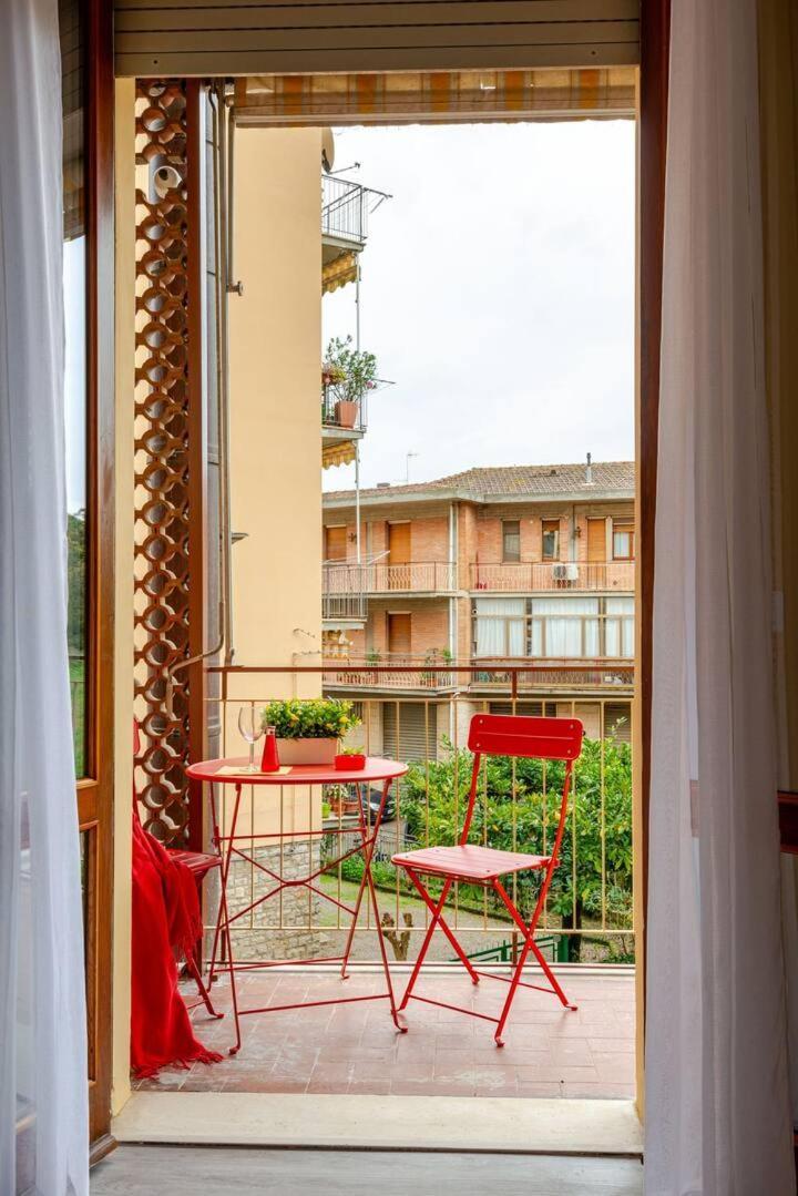 Boutique Apartment Family Чиуси Екстериор снимка